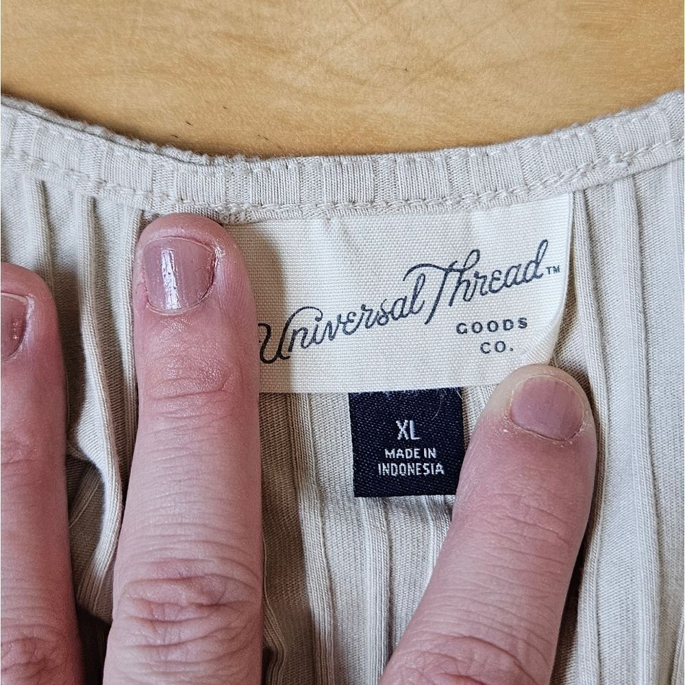 Universal Thread CreamWomen's Top - Picture 3 of 11